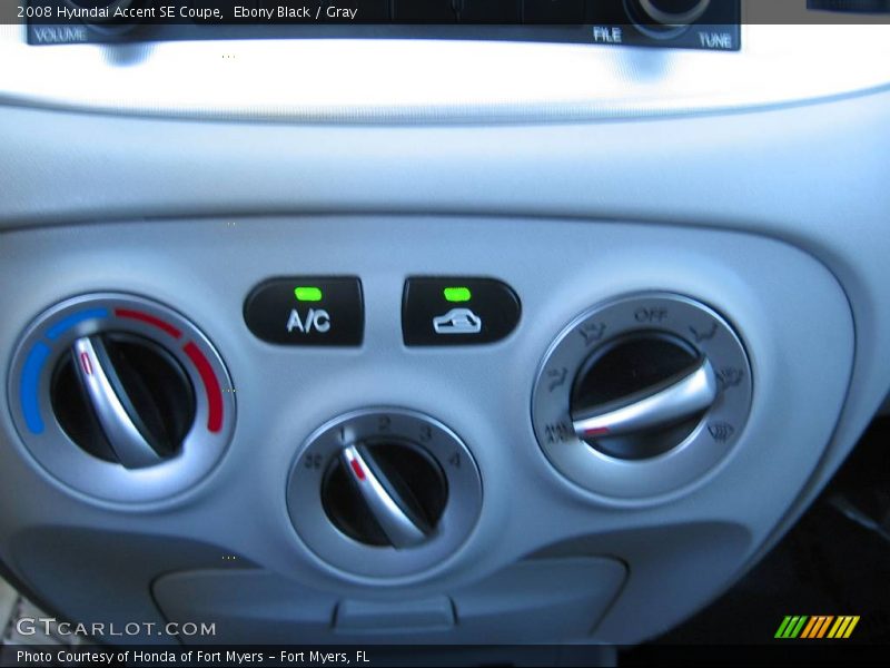 Ebony Black / Gray 2008 Hyundai Accent SE Coupe