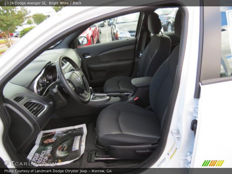 Bright White / Black 2014 Dodge Avenger SE
