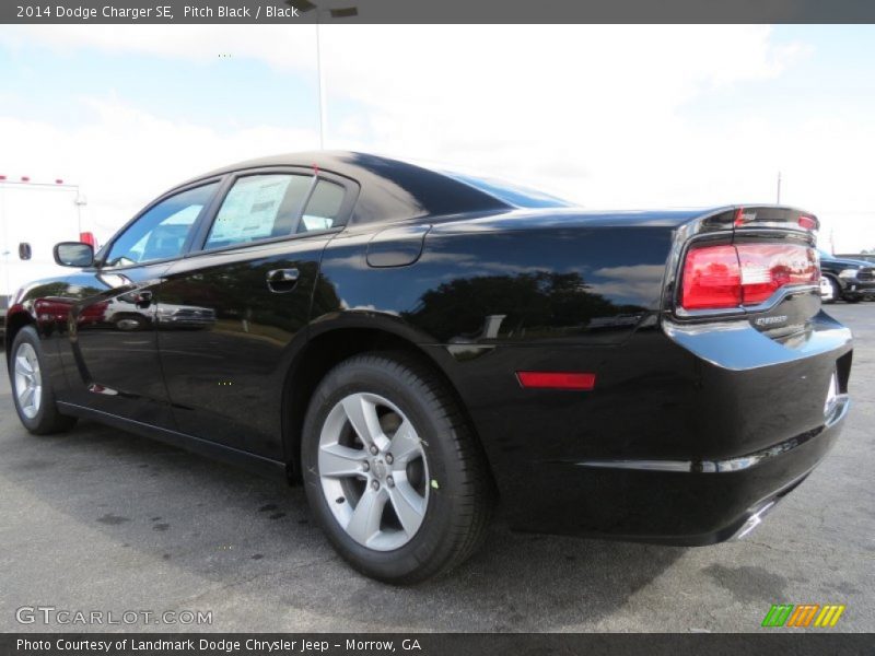 Pitch Black / Black 2014 Dodge Charger SE
