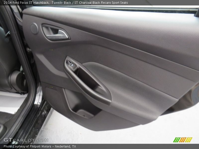 Tuxedo Black / ST Charcoal Black Recaro Sport Seats 2014 Ford Focus ST Hatchback