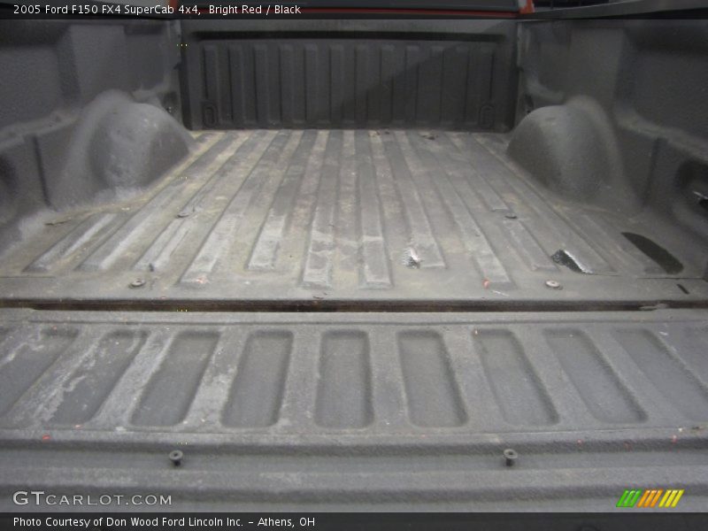 Bright Red / Black 2005 Ford F150 FX4 SuperCab 4x4