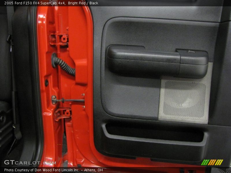 Bright Red / Black 2005 Ford F150 FX4 SuperCab 4x4