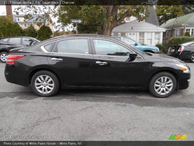Super Black / Charcoal 2013 Nissan Altima 2.5 S