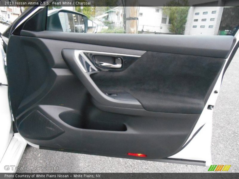 Pearl White / Charcoal 2013 Nissan Altima 2.5 S