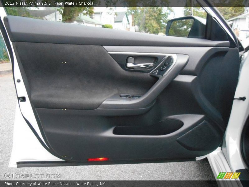 Pearl White / Charcoal 2013 Nissan Altima 2.5 S