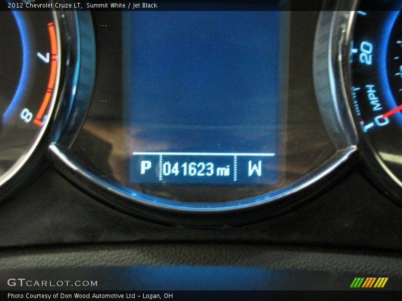 Summit White / Jet Black 2012 Chevrolet Cruze LT