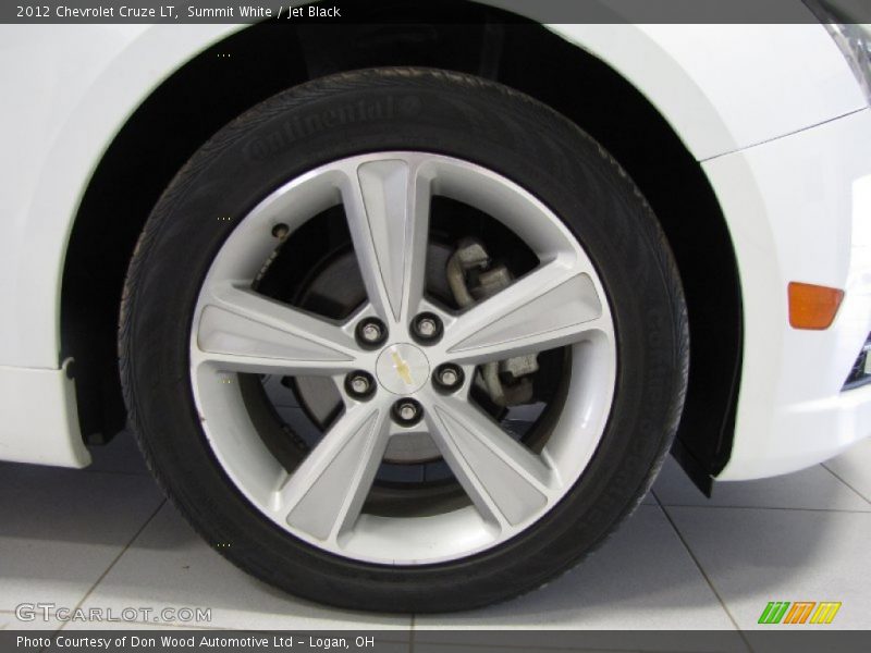 Summit White / Jet Black 2012 Chevrolet Cruze LT