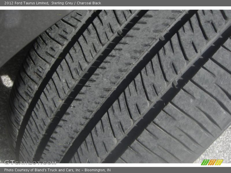 Sterling Grey / Charcoal Black 2012 Ford Taurus Limited