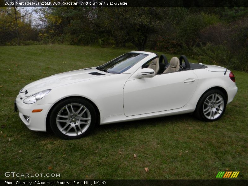 Arctic White / Black/Beige 2009 Mercedes-Benz SLK 300 Roadster