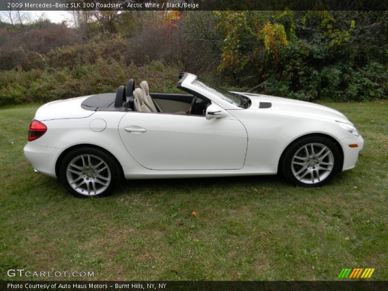 Arctic White / Black/Beige 2009 Mercedes-Benz SLK 300 Roadster