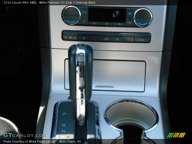White Platinum Tri-Coat / Charcoal Black 2010 Lincoln MKX AWD