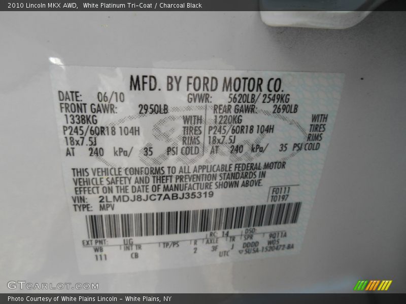 White Platinum Tri-Coat / Charcoal Black 2010 Lincoln MKX AWD