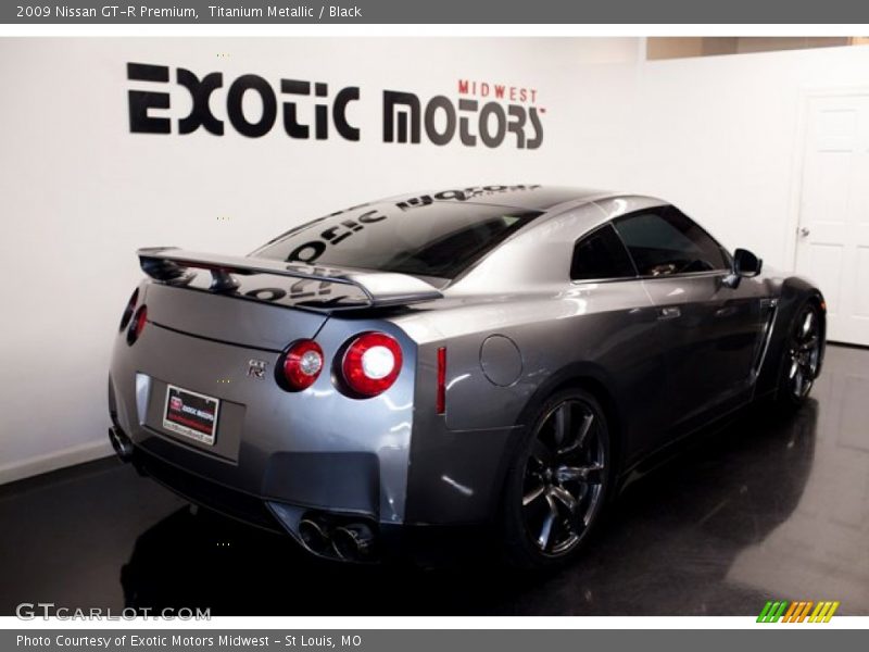 Titanium Metallic / Black 2009 Nissan GT-R Premium