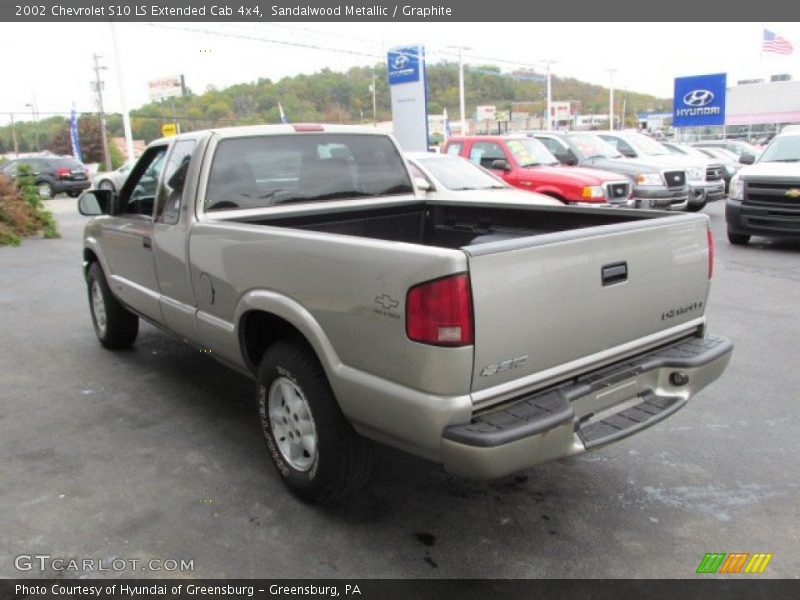 Sandalwood Metallic / Graphite 2002 Chevrolet S10 LS Extended Cab 4x4
