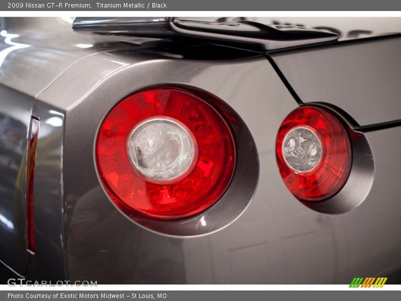 Titanium Metallic / Black 2009 Nissan GT-R Premium