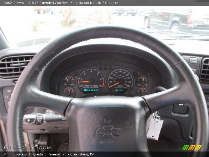 Sandalwood Metallic / Graphite 2002 Chevrolet S10 LS Extended Cab 4x4