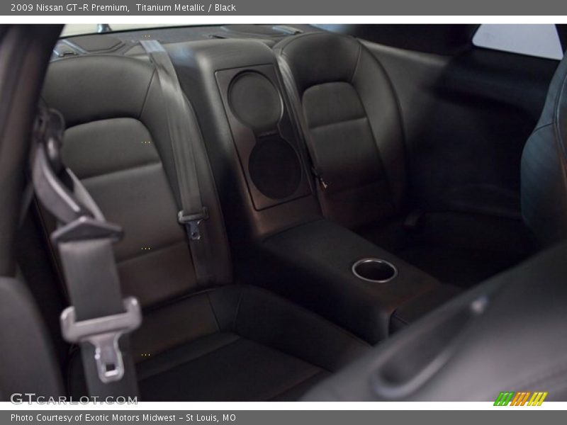 Rear Seat of 2009 GT-R Premium