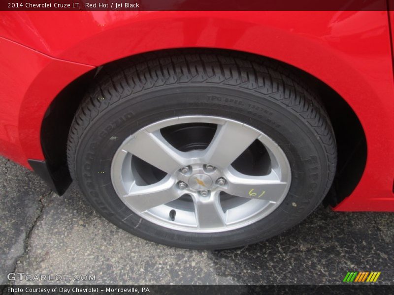 Red Hot / Jet Black 2014 Chevrolet Cruze LT