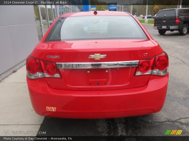Red Hot / Jet Black 2014 Chevrolet Cruze LT