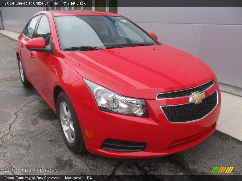 Red Hot / Jet Black 2014 Chevrolet Cruze LT