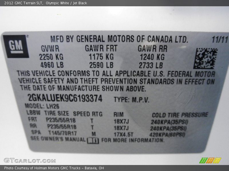 Olympic White / Jet Black 2012 GMC Terrain SLT