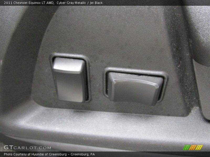 Cyber Gray Metallic / Jet Black 2011 Chevrolet Equinox LT AWD
