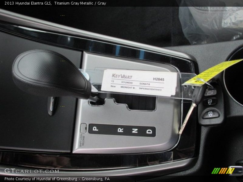 Titanium Gray Metallic / Gray 2013 Hyundai Elantra GLS