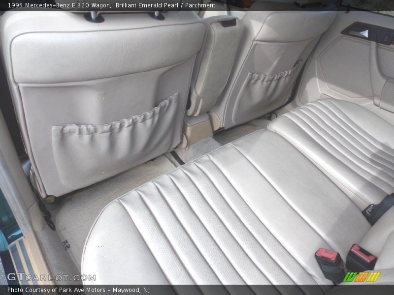 Brilliant Emerald Pearl / Parchment 1995 Mercedes-Benz E 320 Wagon
