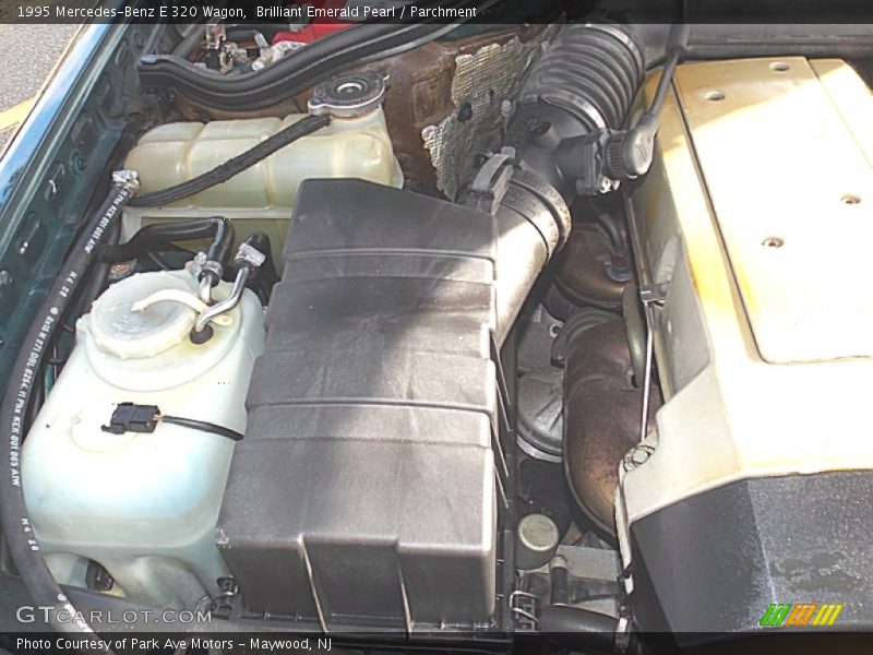 Brilliant Emerald Pearl / Parchment 1995 Mercedes-Benz E 320 Wagon