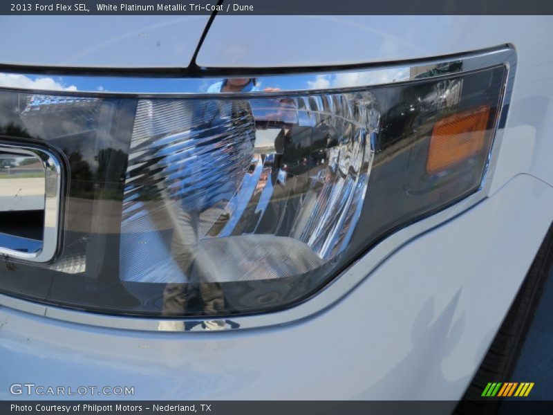 White Platinum Metallic Tri-Coat / Dune 2013 Ford Flex SEL