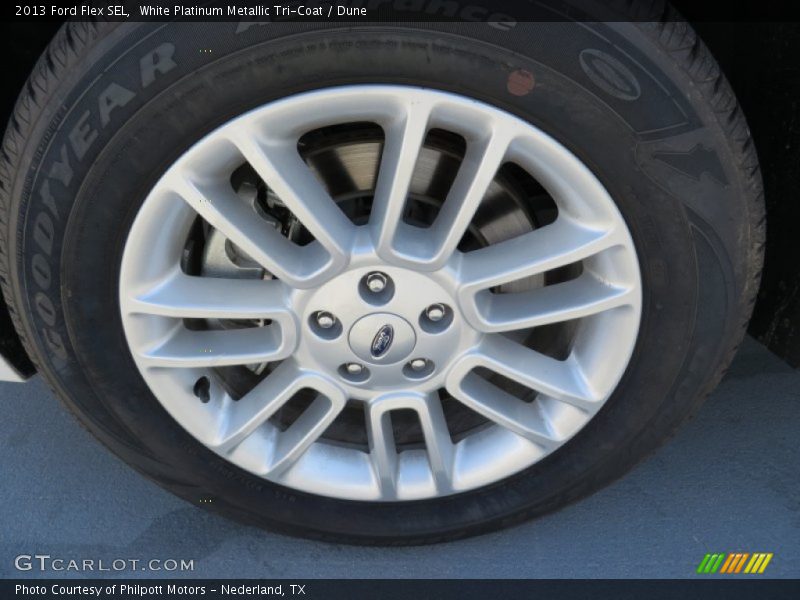White Platinum Metallic Tri-Coat / Dune 2013 Ford Flex SEL