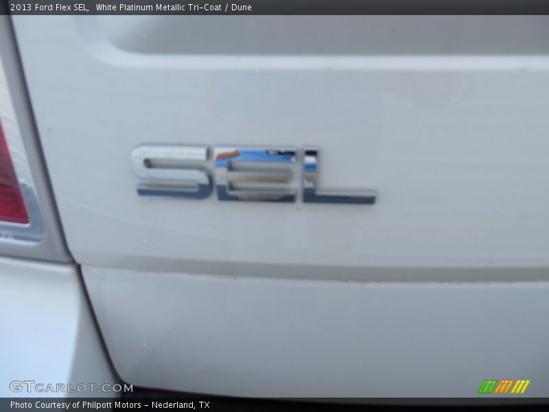 White Platinum Metallic Tri-Coat / Dune 2013 Ford Flex SEL
