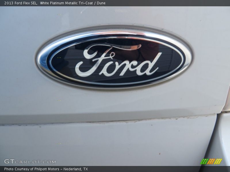 White Platinum Metallic Tri-Coat / Dune 2013 Ford Flex SEL