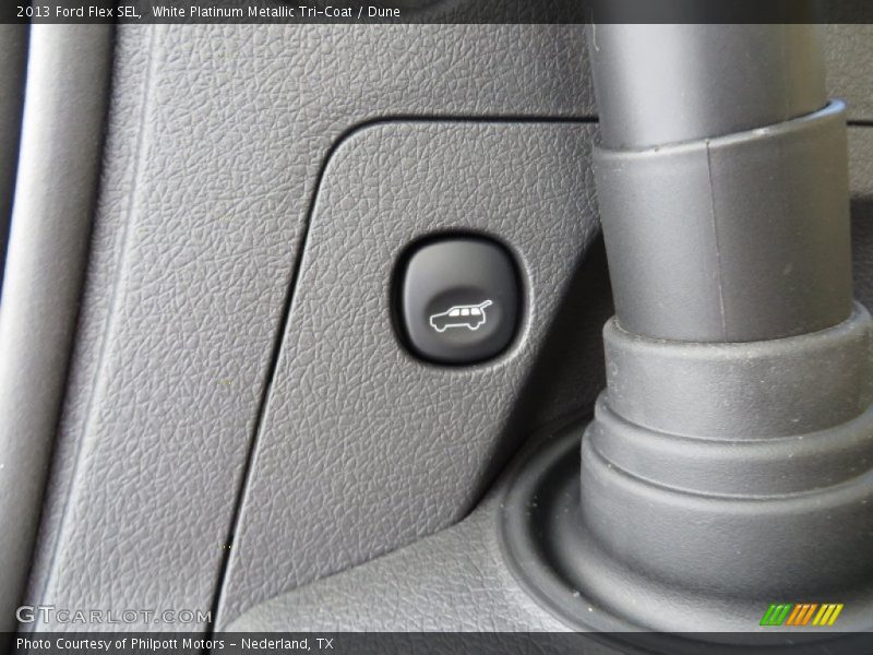 White Platinum Metallic Tri-Coat / Dune 2013 Ford Flex SEL