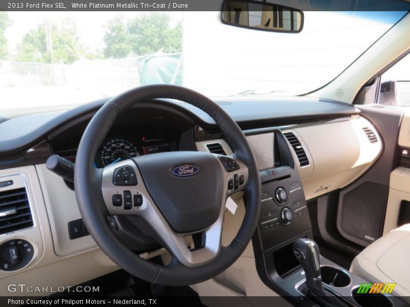 White Platinum Metallic Tri-Coat / Dune 2013 Ford Flex SEL