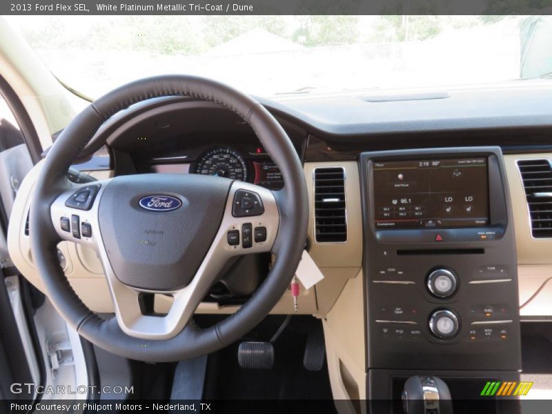 White Platinum Metallic Tri-Coat / Dune 2013 Ford Flex SEL