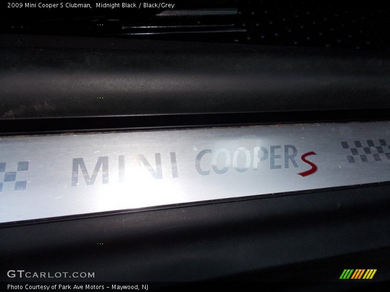 Midnight Black / Black/Grey 2009 Mini Cooper S Clubman