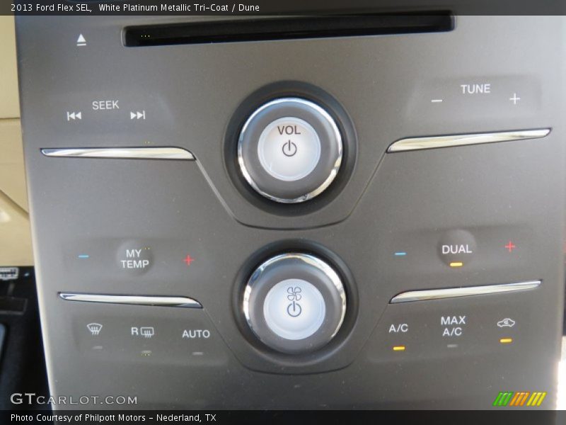 White Platinum Metallic Tri-Coat / Dune 2013 Ford Flex SEL