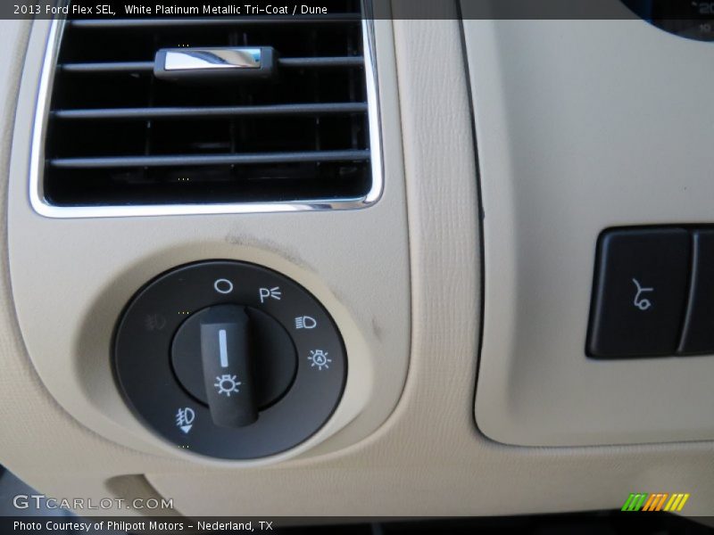 White Platinum Metallic Tri-Coat / Dune 2013 Ford Flex SEL
