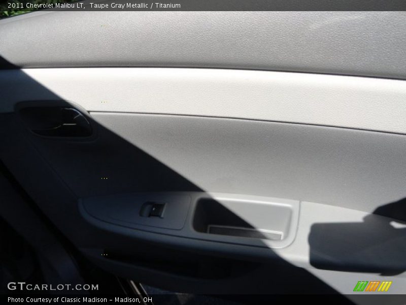 Taupe Gray Metallic / Titanium 2011 Chevrolet Malibu LT