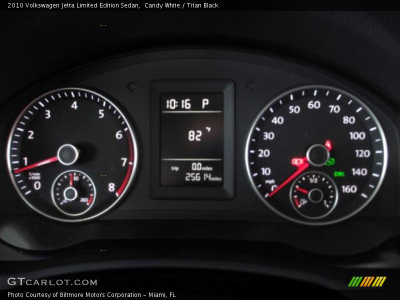 Candy White / Titan Black 2010 Volkswagen Jetta Limited Edition Sedan