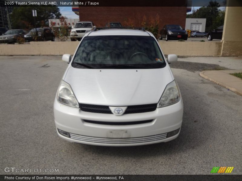 Natural White / Taupe 2005 Toyota Sienna XLE AWD