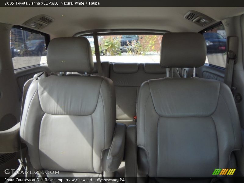 Natural White / Taupe 2005 Toyota Sienna XLE AWD