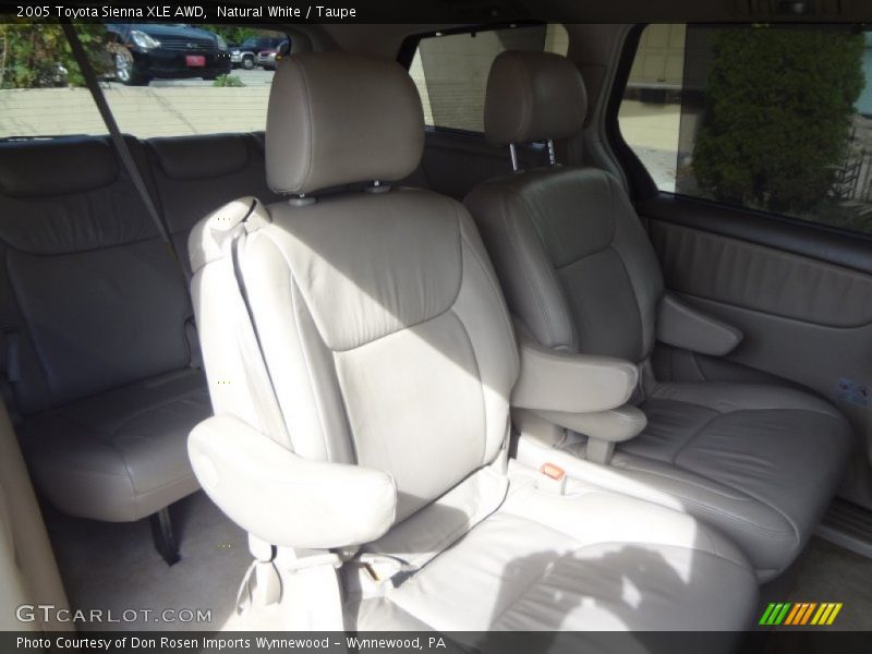 Natural White / Taupe 2005 Toyota Sienna XLE AWD