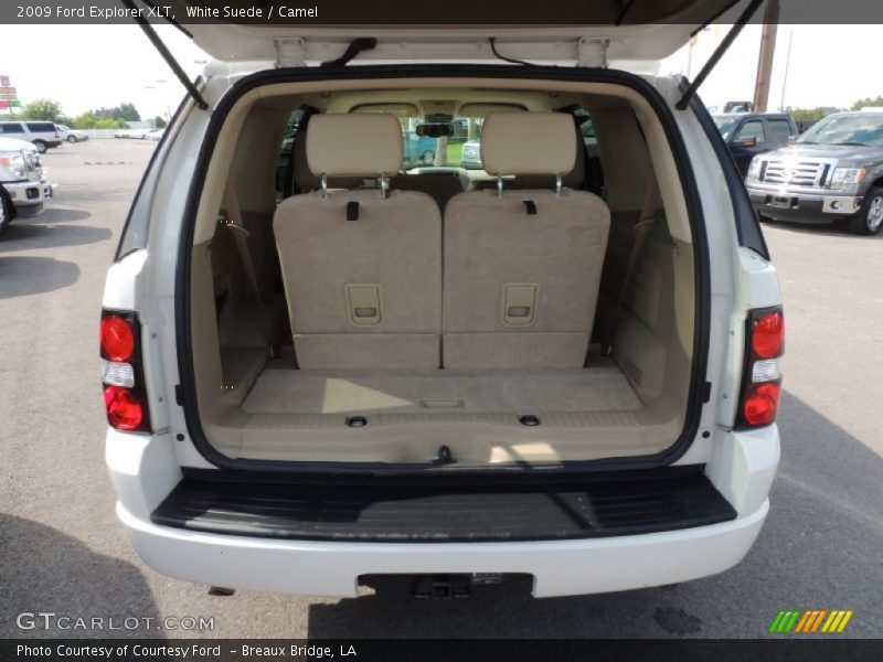 White Suede / Camel 2009 Ford Explorer XLT