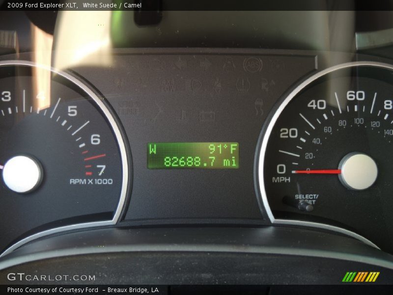 White Suede / Camel 2009 Ford Explorer XLT