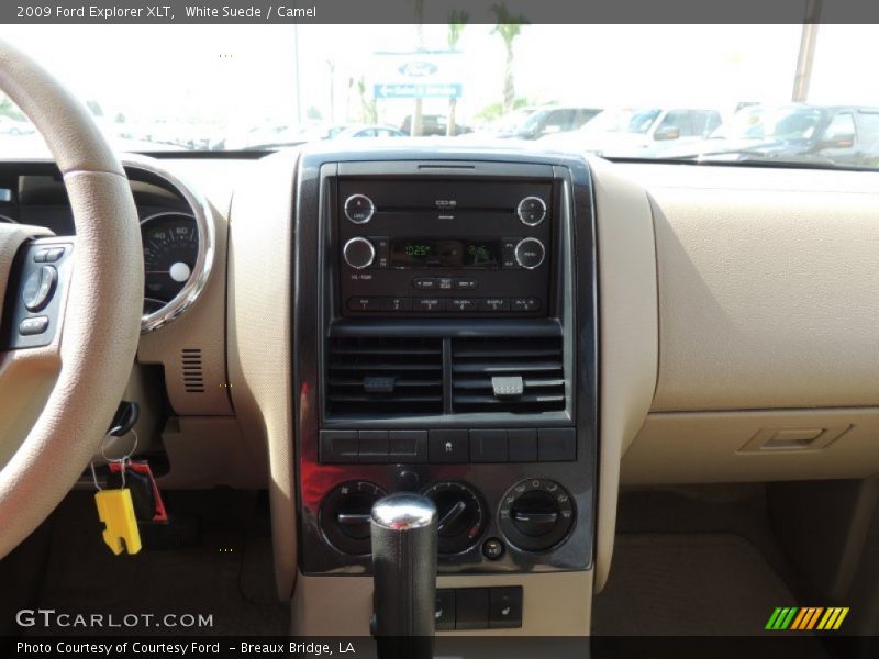 White Suede / Camel 2009 Ford Explorer XLT