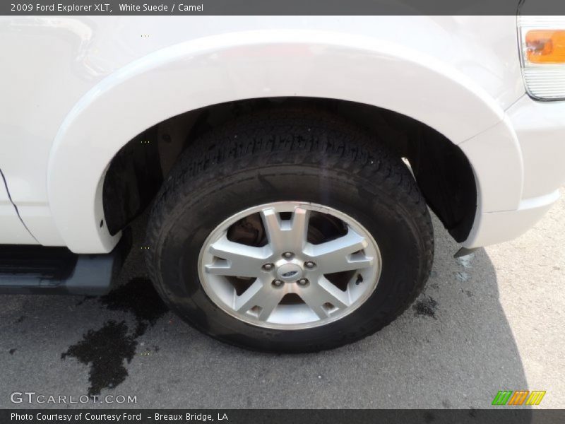 White Suede / Camel 2009 Ford Explorer XLT