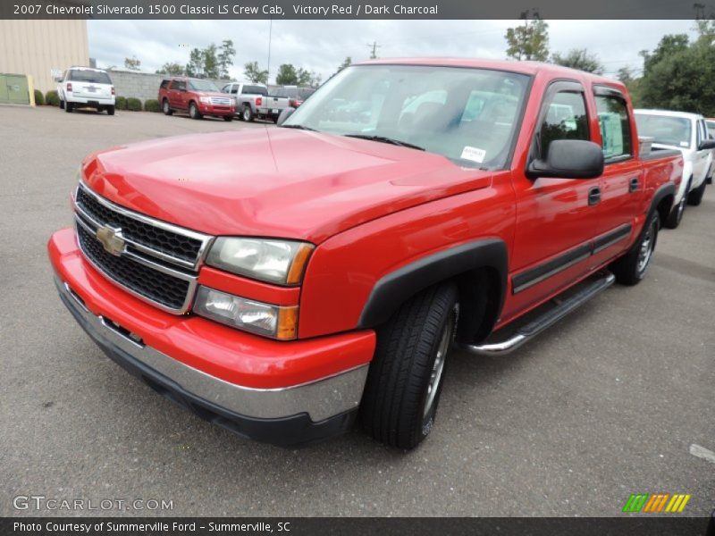 Front 3/4 View of 2007 Silverado 1500 Classic LS Crew Cab