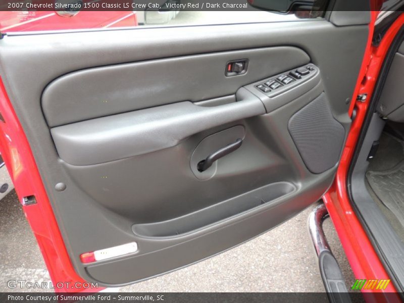Victory Red / Dark Charcoal 2007 Chevrolet Silverado 1500 Classic LS Crew Cab
